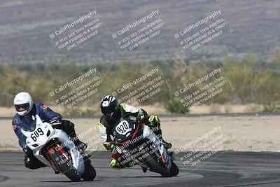 media/Nov-01-2025-CVMA (Sat) [[fc0f7531b8]]/Race 7-Formula Twins-Formula 40 UL/